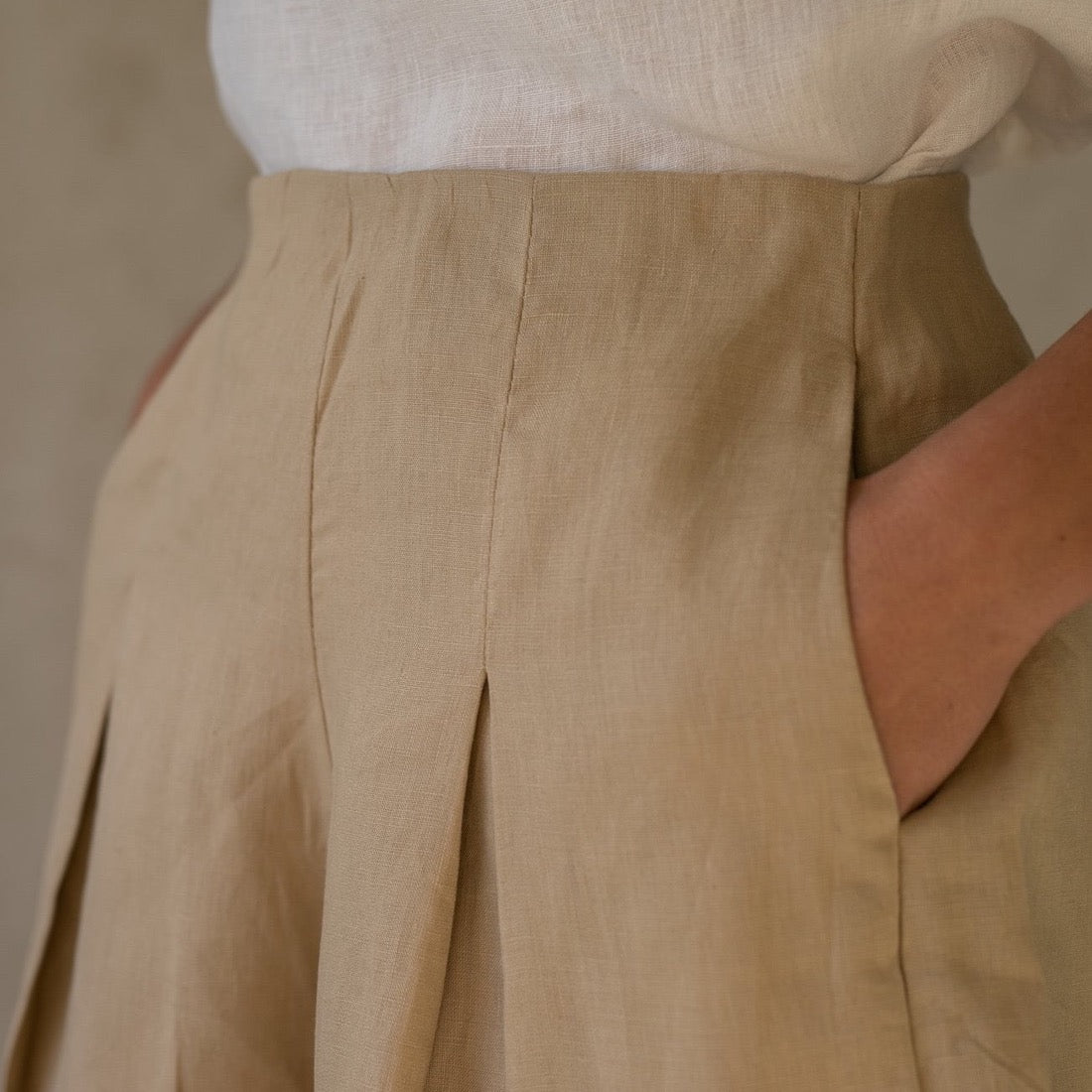 LINEN SHORTS